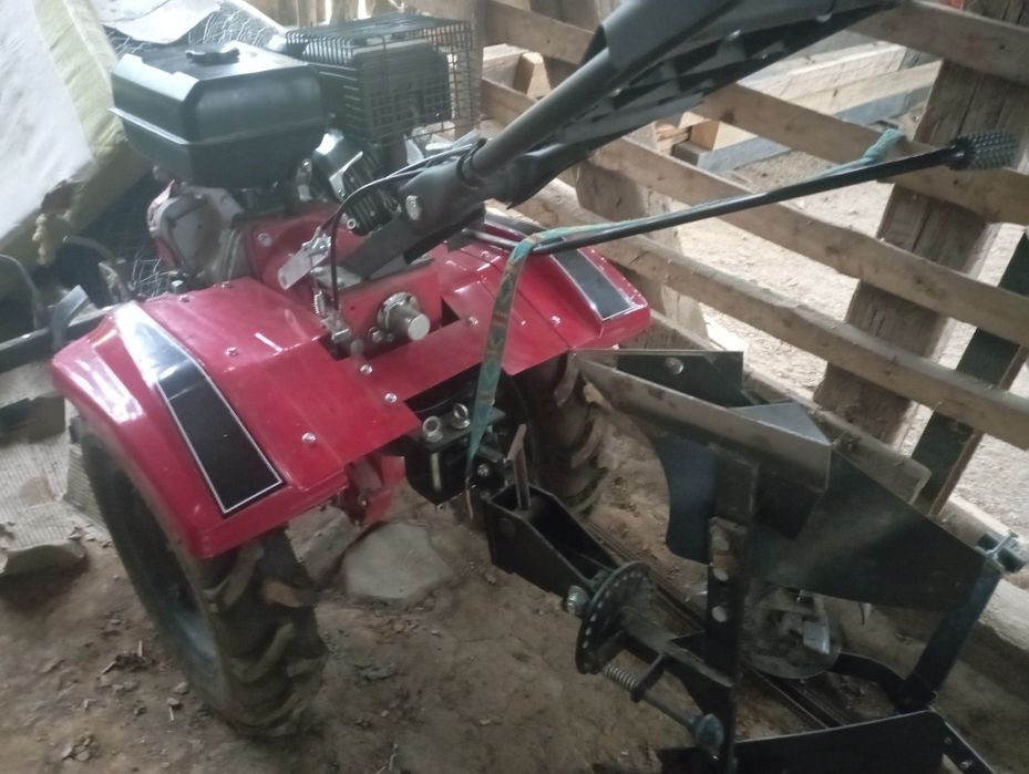 Glebogryzarka spalinowa Cedrus glO6 rato 150 cm