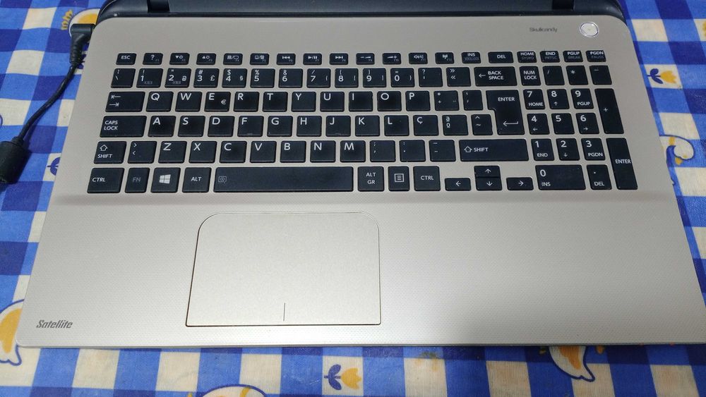 toshiba  L50 B CORE I3