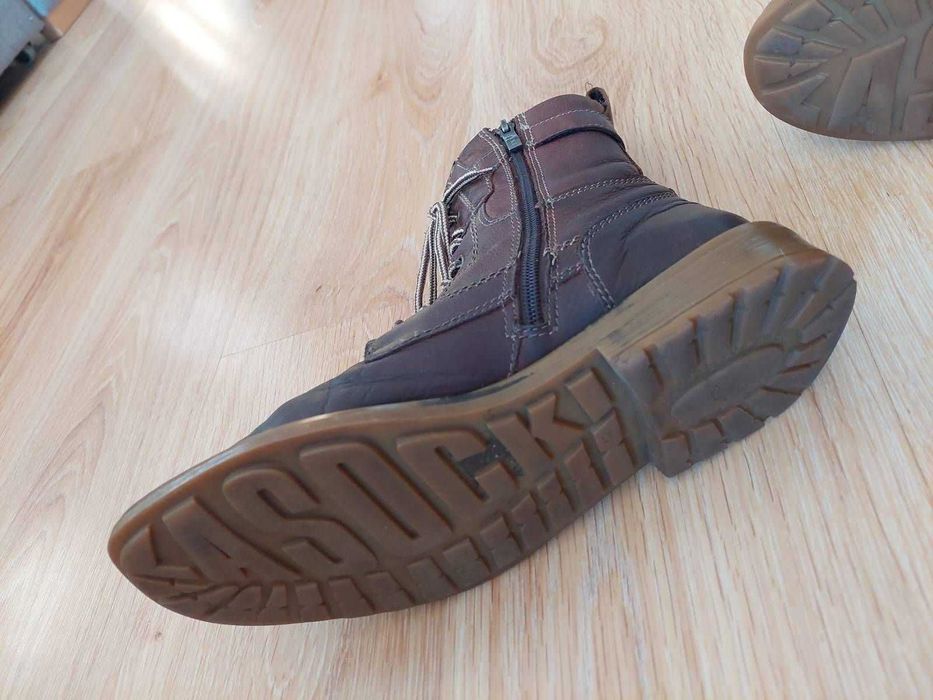 Buty jesienno - zimowe trzewiki Lasocki