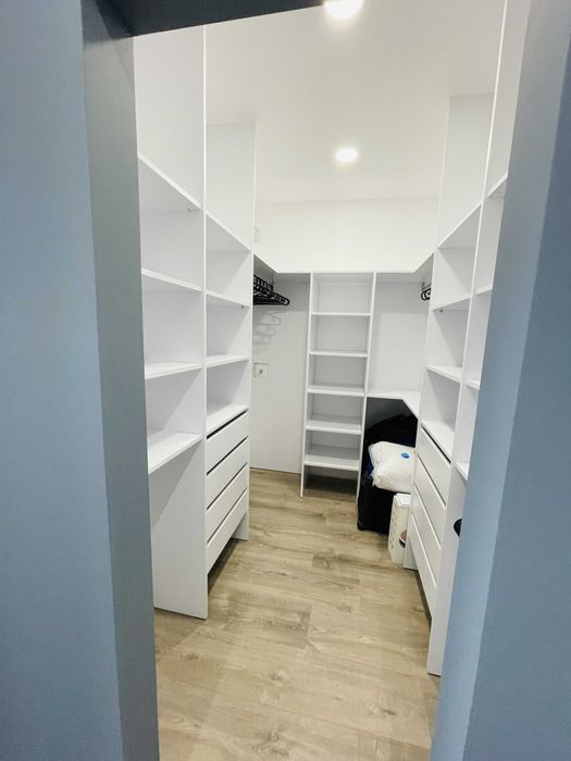 Продаж квартири з терасою новобудова близько центру Львів!