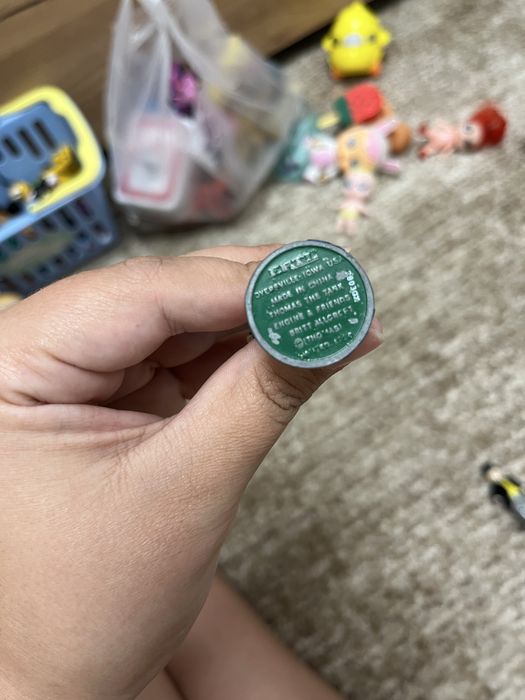 Металеві і резинова ігрові фігурки персонажів «Томас та його друзі»