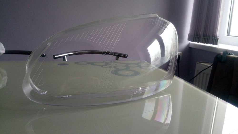 Стекла фар, противотуманных фар Volkswagen Golf 5, Jetta.