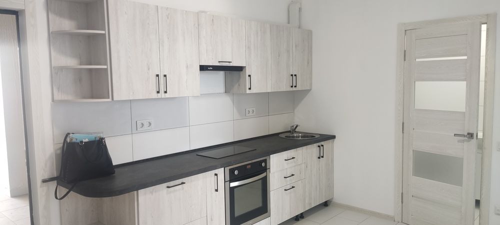 Продам 2кім.квартиру Фастівська