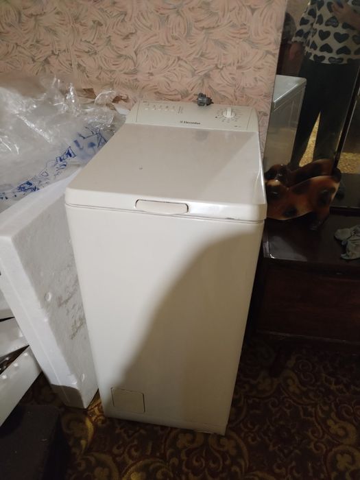 Продаю стиральную машину