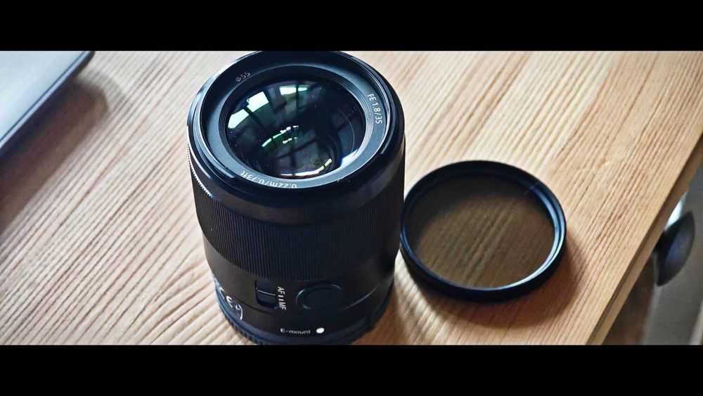 Sony FE1.8 35mm E-mount