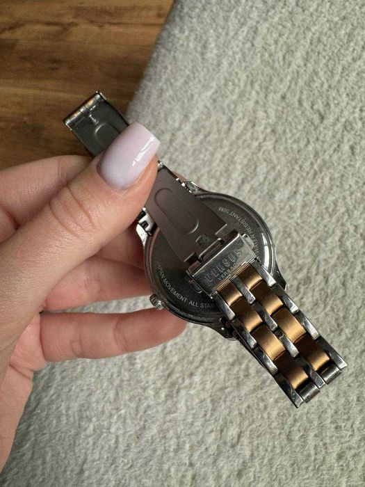 Женские часы Versus Versace