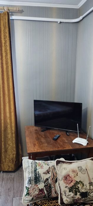 Снять квартиру подобово  погодинно двокімнатна  центр міста