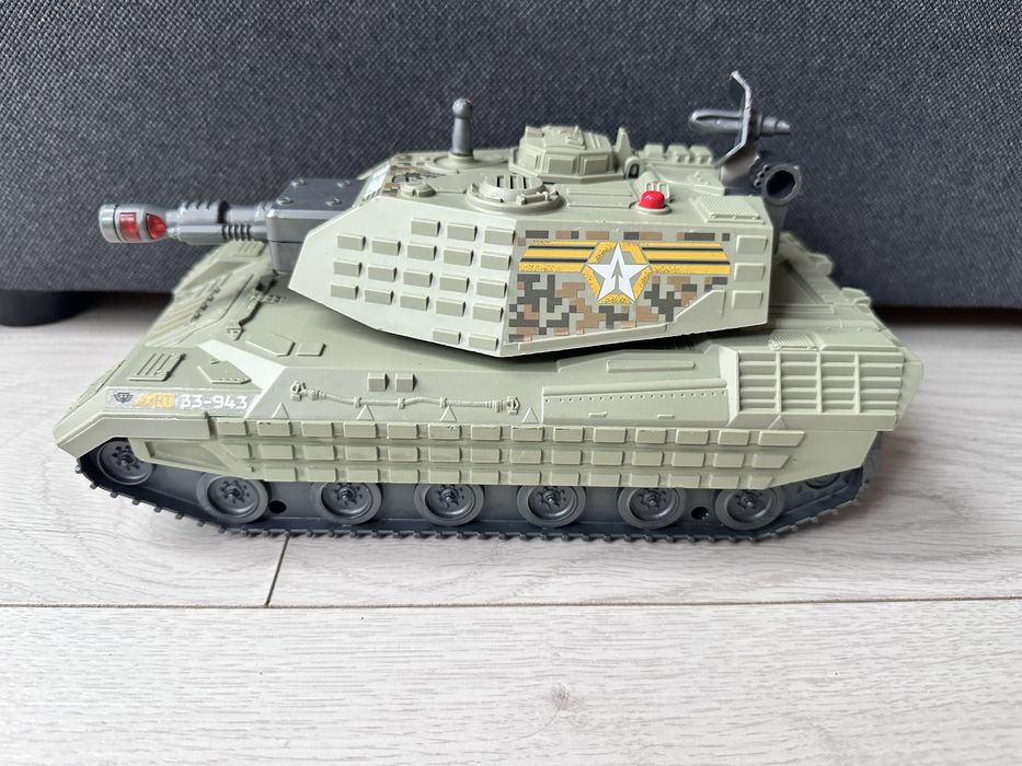 Duzy interaktywny czolg 26 cm. Polecam!