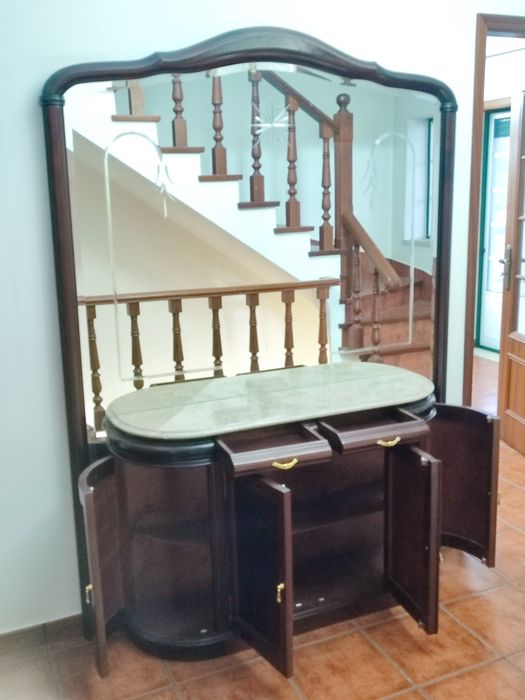 Móvel para hall de entrada com espelho