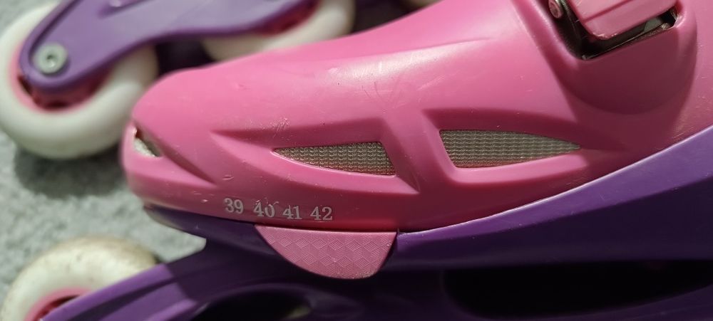 Sprzedam rolki dziecięce z regulacją rozmiaru stopy 39 - 42