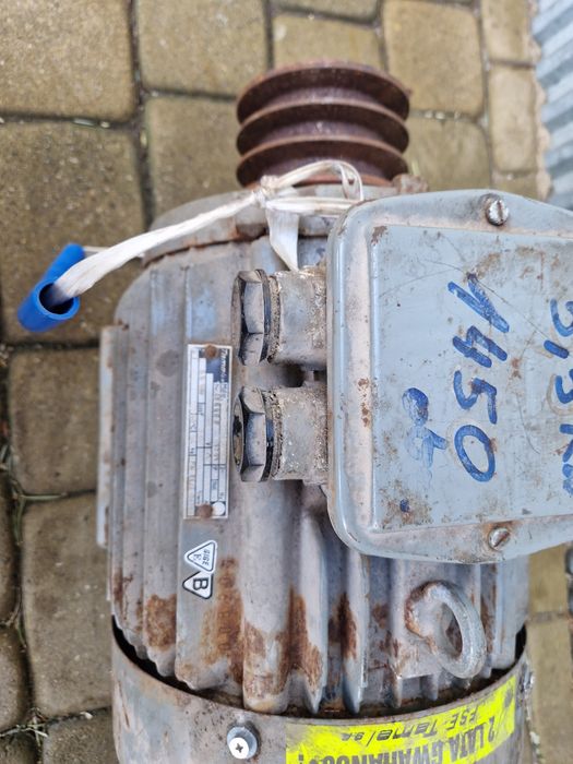 Silnik elektryczny 5,5 kw uszkodzony