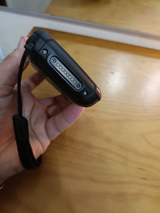 Telemóvel com scanner e contactless