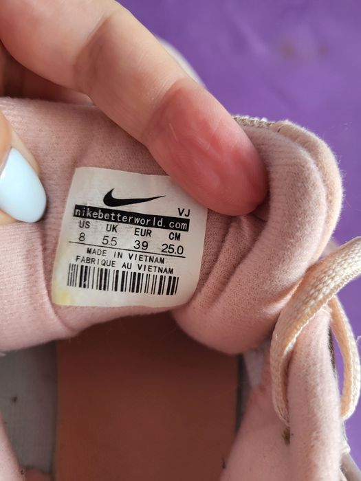 Жіночі кросівки nike