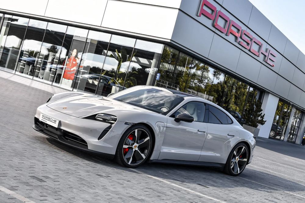 Porsche Taycan