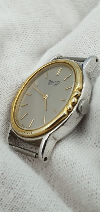 Vintage Seiko Quartz Bicolor Silver + Gold - Made in Japan