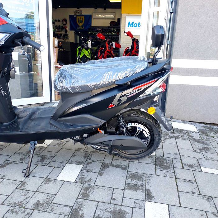 Електроскутер FORTE LEON PRO 2500W 72V/32Ah, гарантія, доставка