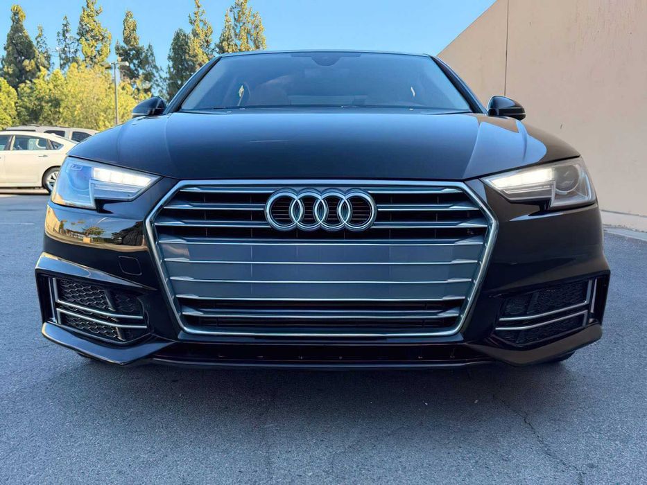 Audi A4      2018