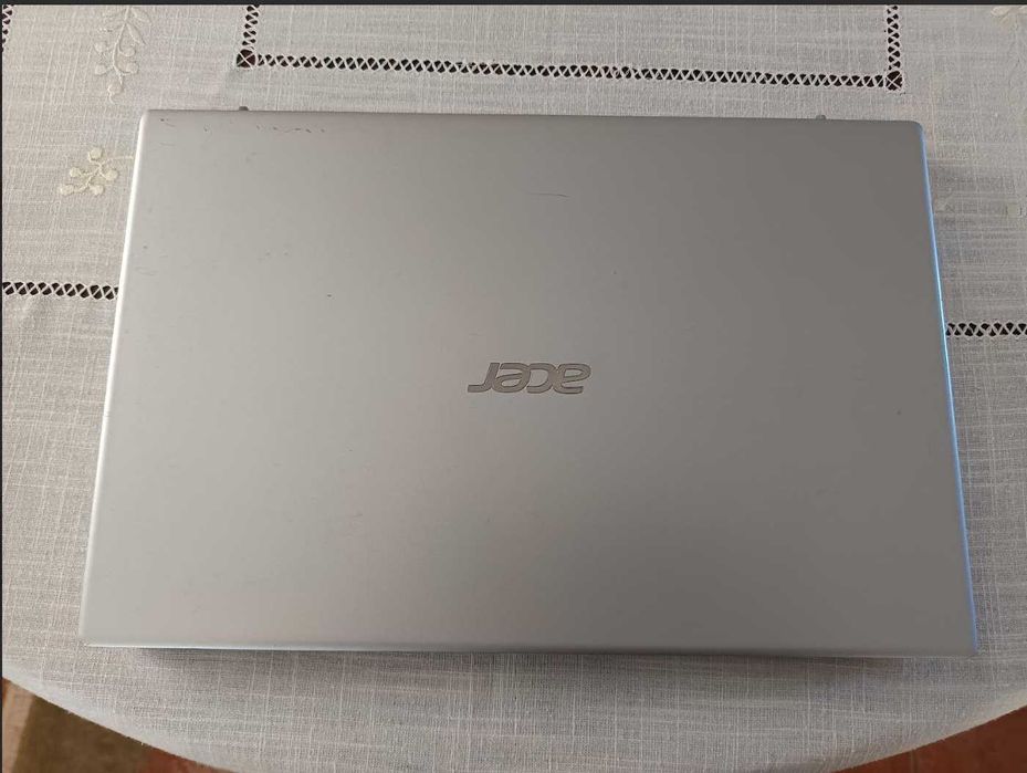 Acer Aspire 3 | 15.6" Full HD | Intel i7 11ª Gen |  NVIDIA GeForce MX350 | 12GB RAM | SSD 256GB