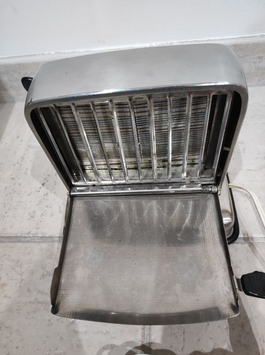 Torradeira antiga funcional