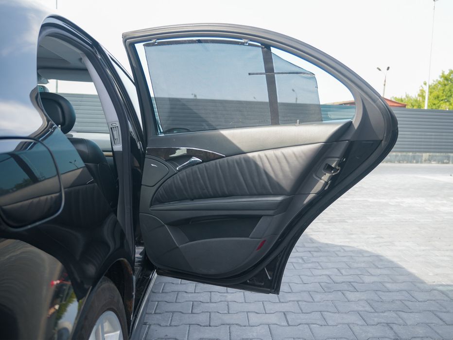 Mercedes benz w211 e500.