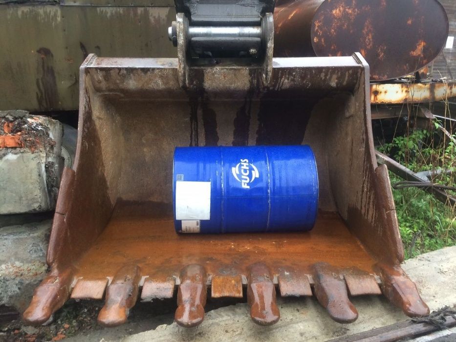 Демонтаж зданий и сооружений экскаватором Вольво290 Демонтаж приміщень