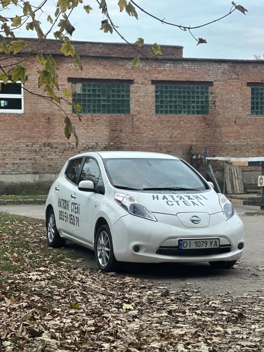 Терміново продам Nissan leaf 2014