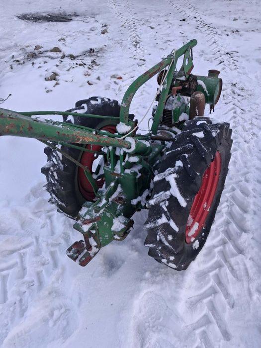 Traktorek jednoosiowy dzik