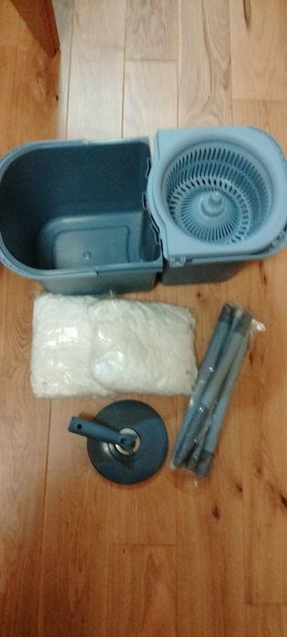 Mop obrotowy z wiadrem