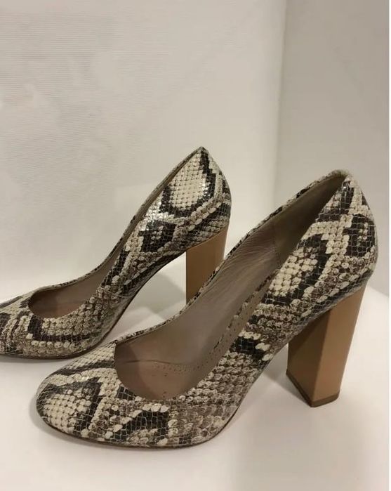 Buty Massimo Dutti na obcasie