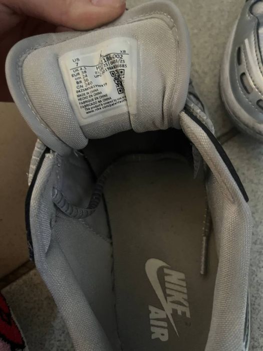 оригінальні кросівки Nike Jordan