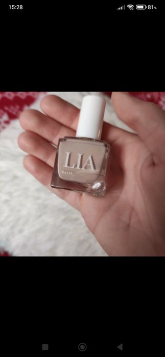 Lakier do paznokci LIA
