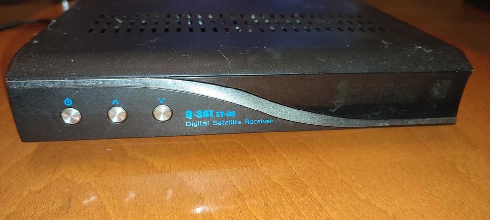 супутниковий ресивер Q sat ST-8