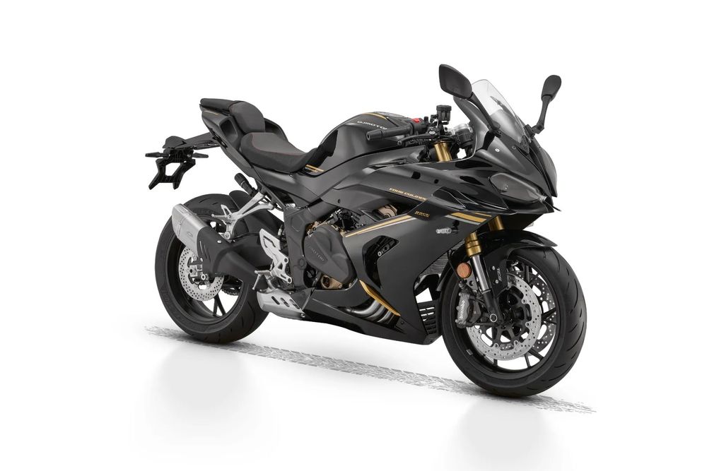 QJMOTOR SRK 800RR 2026