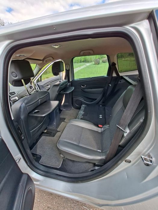 ПРОДАМ АВТО Renault Grand Scenic