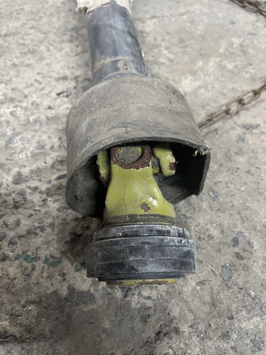 Продам кардан универсальний