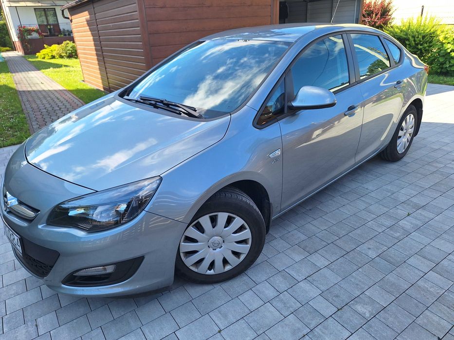 Opel Astra 1.6 Benzyna 115 KM – 2014 - I właściciel