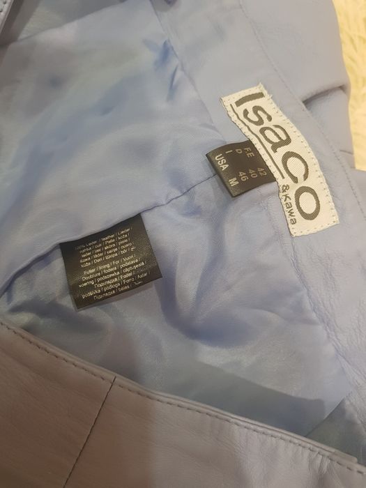 Натуральні шкіряні штани. Дуже красиві та мякі 



100% на