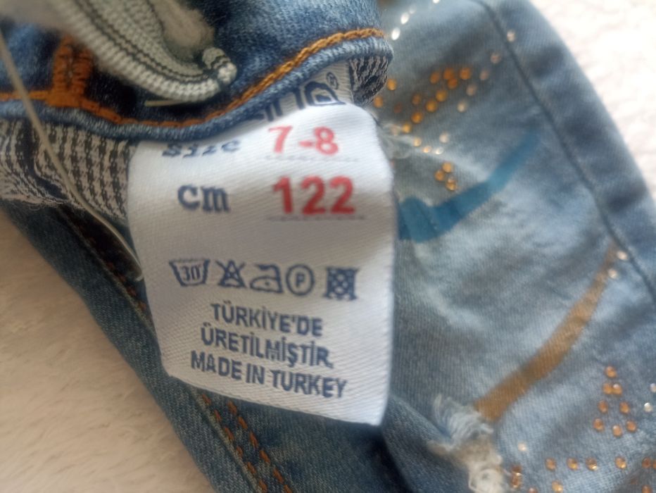 Джинси на зріст 122см. Стан нових