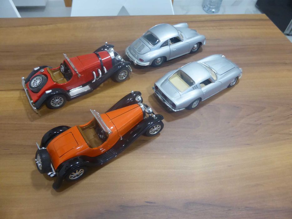 Conjunto carros Bburago escala 1/18 e 1/24