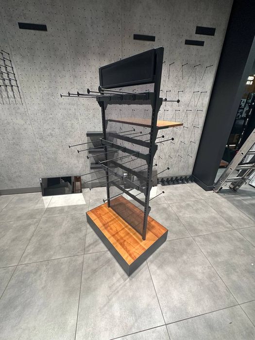 Торговое оборудование/ стойки на колесах/ стелажи в магазин/ лайтбоксы