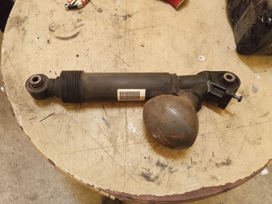 Amortyzator hydrauliczny prawy lewy tył Citroen C5 x7 III