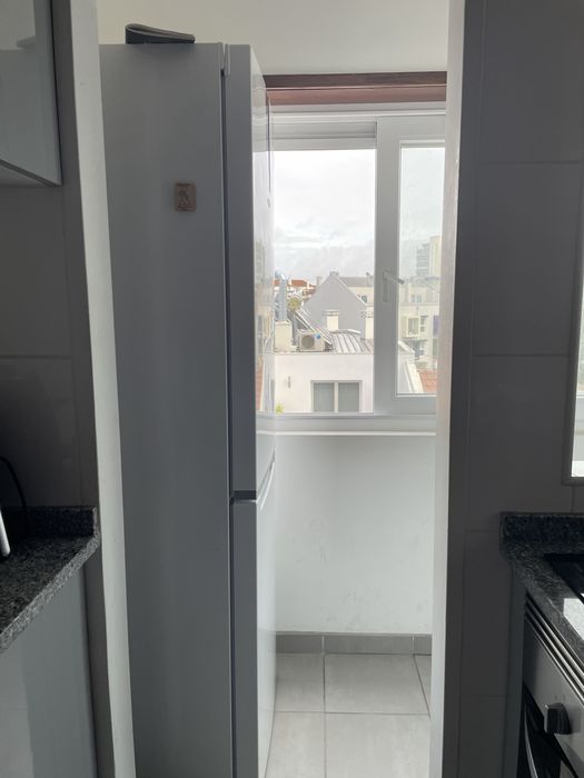 Quarto a 5 min a pé da UA (entrada imediata)