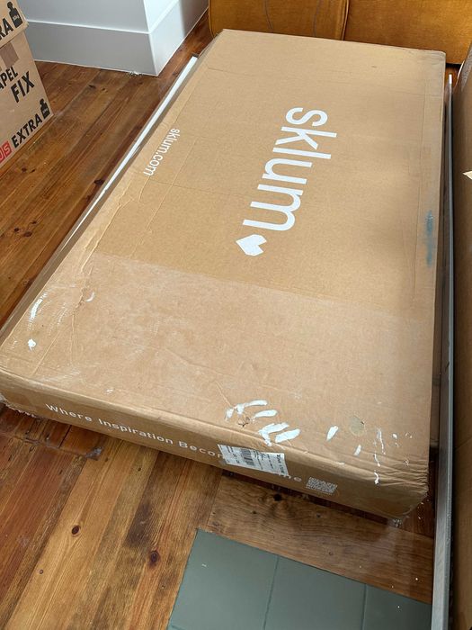 Cama estofada com arrumação Norena Castanho SKLUM 160 x 200