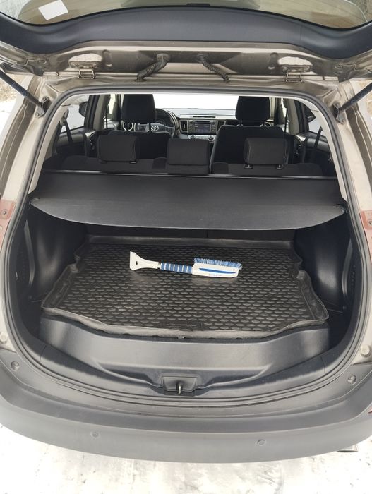 Продам Тайота РАФ 4 офіційний.