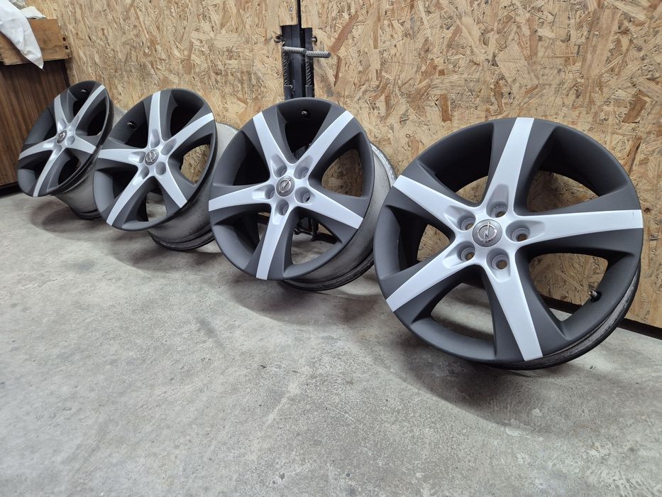 Диски 5*105, R17, Opel