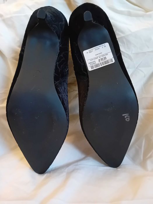 Buty botki kolor czarny motyw kwiatowy
