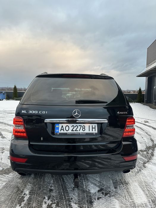 Mercedes Benz ML300CDI