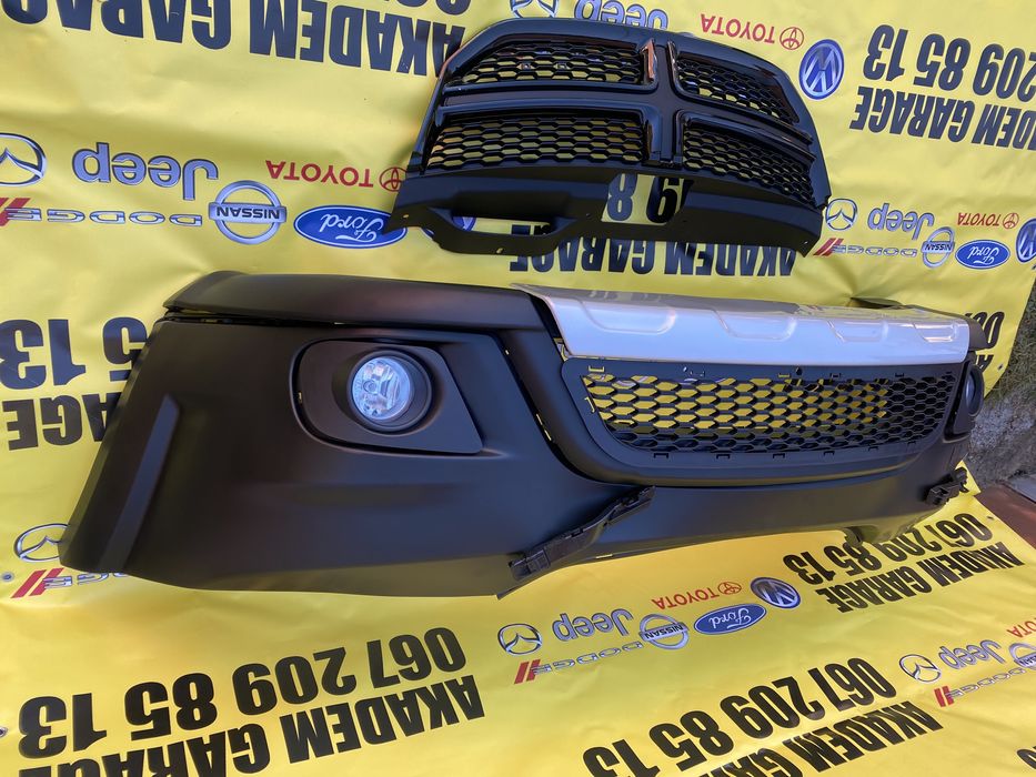 бампер передній dodge journey sxt решетки