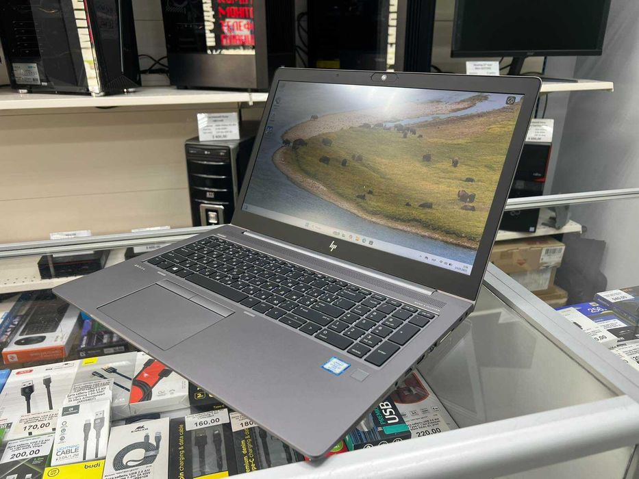 Ноутбук HP Zbook 15u G6/ i7/ SSD 256/Radeon FirePro - 4GB/ 16 GB DDR4
