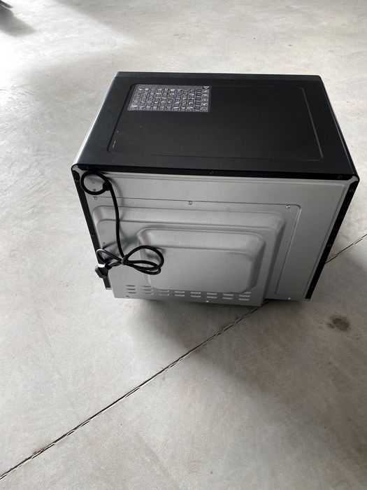 Forno elétrico da marca Trisa, capaz de cozer a vapor NOVO